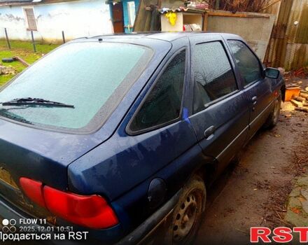 Синий Форд Эскорт, объемом двигателя 1.3 л и пробегом 0 тыс. км за 600 $, фото 4 на Automoto.ua