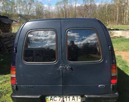 Синий Форд Эскорт, объемом двигателя 1.8 л и пробегом 400 тыс. км за 900 $, фото 3 на Automoto.ua