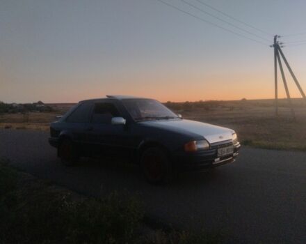 Синий Форд Эскорт, объемом двигателя 2 л и пробегом 1 тыс. км за 1551 $, фото 4 на Automoto.ua