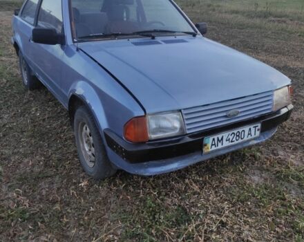 Синій Форд Ескорт, об'ємом двигуна 1.4 л та пробігом 155 тис. км за 556 $, фото 1 на Automoto.ua