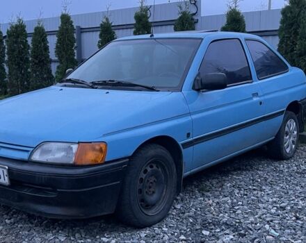 Синий Форд Эскорт, объемом двигателя 1.4 л и пробегом 136 тыс. км за 400 $, фото 2 на Automoto.ua