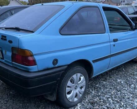 Синий Форд Эскорт, объемом двигателя 1.4 л и пробегом 136 тыс. км за 400 $, фото 6 на Automoto.ua