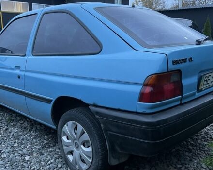 Синий Форд Эскорт, объемом двигателя 1.4 л и пробегом 136 тыс. км за 400 $, фото 4 на Automoto.ua