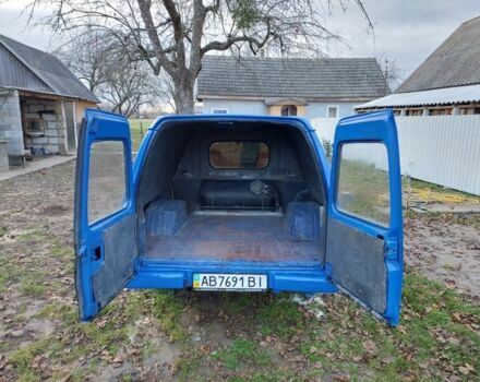 Синий Форд Эскорт, объемом двигателя 1.4 л и пробегом 256 тыс. км за 550 $, фото 3 на Automoto.ua