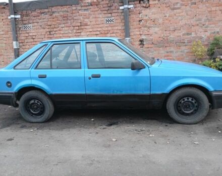 Синий Форд Эскорт, объемом двигателя 1.4 л и пробегом 54 тыс. км за 800 $, фото 1 на Automoto.ua