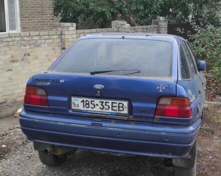 Синій Форд Ескорт, об'ємом двигуна 1.8 л та пробігом 333 тис. км за 408 $, фото 1 на Automoto.ua