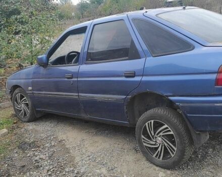 Синій Форд Ескорт, об'ємом двигуна 1.8 л та пробігом 333 тис. км за 408 $, фото 4 на Automoto.ua