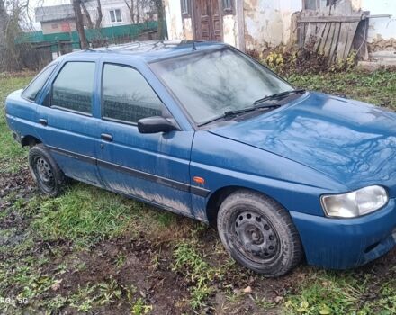 Синий Форд Эскорт, объемом двигателя 1.4 л и пробегом 150 тыс. км за 355 $, фото 1 на Automoto.ua
