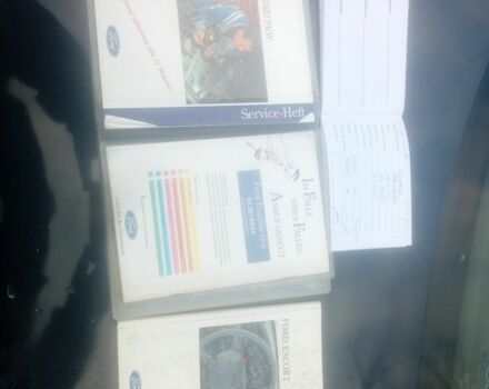 Синий Форд Эскорт, объемом двигателя 1.6 л и пробегом 115 тыс. км за 1300 $, фото 6 на Automoto.ua