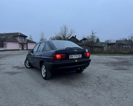 Синій Форд Ескорт, об'ємом двигуна 1.3 л та пробігом 250 тис. км за 890 $, фото 3 на Automoto.ua