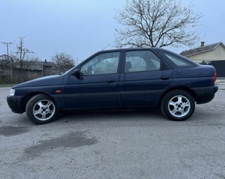 Синій Форд Ескорт, об'ємом двигуна 1.3 л та пробігом 250 тис. км за 890 $, фото 2 на Automoto.ua