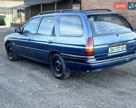 Синий Форд Эскорт, объемом двигателя 1.6 л и пробегом 330 тыс. км за 1099 $, фото 4 на Automoto.ua