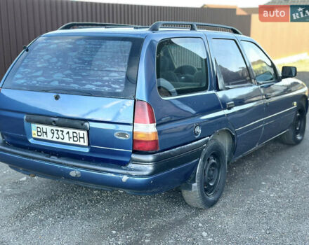 Синий Форд Эскорт, объемом двигателя 1.6 л и пробегом 330 тыс. км за 1099 $, фото 3 на Automoto.ua