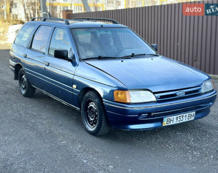 Синий Форд Эскорт, объемом двигателя 1.6 л и пробегом 330 тыс. км за 1099 $, фото 6 на Automoto.ua