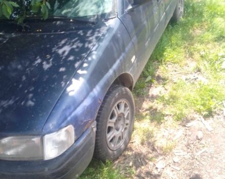 Синій Форд Ескорт, об'ємом двигуна 0 л та пробігом 320 тис. км за 604 $, фото 1 на Automoto.ua