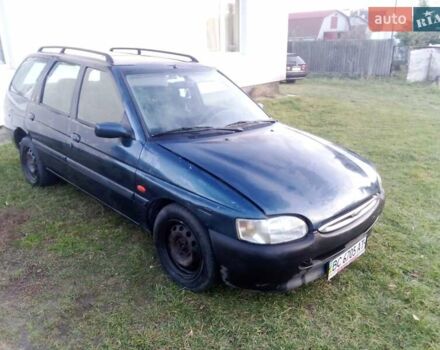 Синий Форд Эскорт, объемом двигателя 1.6 л и пробегом 150 тыс. км за 600 $, фото 3 на Automoto.ua
