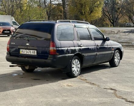 Синий Форд Эскорт, объемом двигателя 1.4 л и пробегом 200 тыс. км за 600 $, фото 2 на Automoto.ua