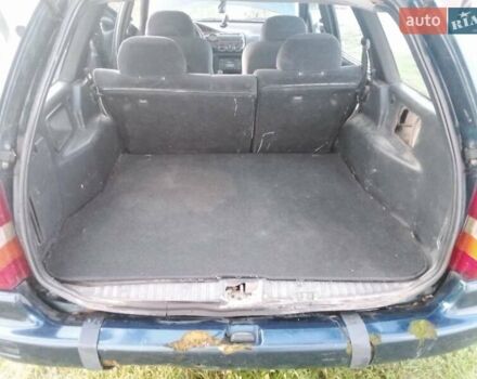 Синий Форд Эскорт, объемом двигателя 1.6 л и пробегом 150 тыс. км за 600 $, фото 1 на Automoto.ua