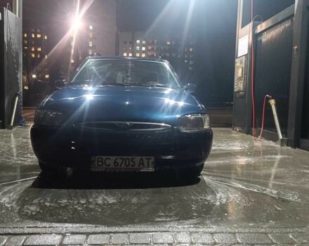 Синій Форд Ескорт, об'ємом двигуна 1.6 л та пробігом 1000 тис. км за 800 $, фото 5 на Automoto.ua