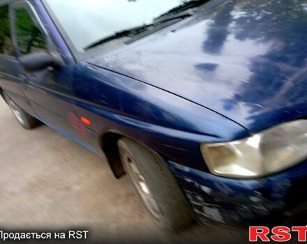 Синій Форд Ескорт, об'ємом двигуна 1.4 л та пробігом 300 тис. км за 1150 $, фото 2 на Automoto.ua