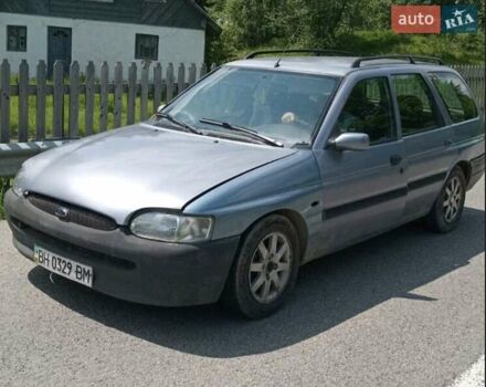 Синий Форд Эскорт, объемом двигателя 1.8 л и пробегом 500 тыс. км за 1100 $, фото 2 на Automoto.ua