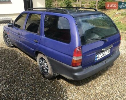 Синий Форд Эскорт, объемом двигателя 1.8 л и пробегом 78 тыс. км за 2098 $, фото 6 на Automoto.ua