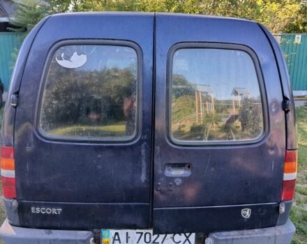 Синий Форд Эскорт, объемом двигателя 1.6 л и пробегом 29 тыс. км за 544 $, фото 3 на Automoto.ua