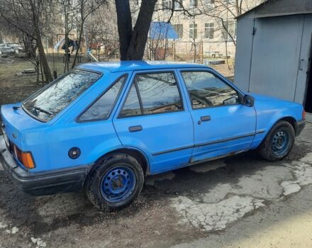 Синий Форд Эскорт, объемом двигателя 1.4 л и пробегом 45 тыс. км за 450 $, фото 2 на Automoto.ua