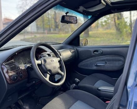 Синий Форд Эскорт, объемом двигателя 1.8 л и пробегом 300 тыс. км за 1000 $, фото 6 на Automoto.ua