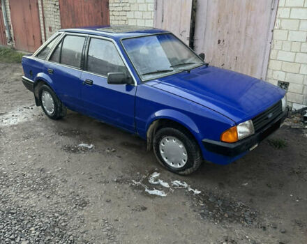Синий Форд Эскорт, объемом двигателя 1.1 л и пробегом 69 тыс. км за 750 $, фото 1 на Automoto.ua