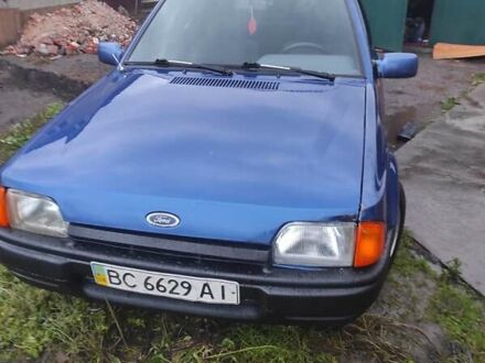 Форд Эскорт 1986 в Новый Роздол на Automoto.ua Синий Форд Эскорт, объемом двигателя 1.4 л и пробегом 100 тыс. км за 700 $, фото 1 на Automoto.ua