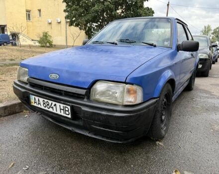 Синій Форд Ескорт, об'ємом двигуна 1.3 л та пробігом 270 тис. км за 561 $, фото 1 на Automoto.ua
