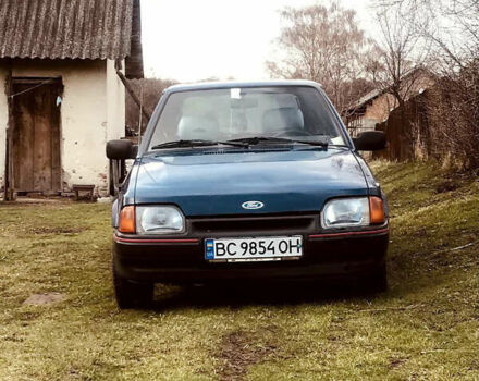Синій Форд Ескорт, об'ємом двигуна 1.3 л та пробігом 10 тис. км за 800 $, фото 1 на Automoto.ua