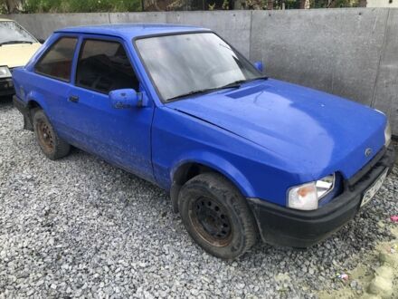 Форд Ескорт 1988 у Дрогобичі на Automoto.ua Синій Форд Ескорт, об'ємом двигуна 0 л та пробігом 3 тис. км за 250 $, фото 1 на Automoto.ua