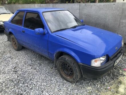 Форд Эскорт 1988 в Дрогобыче на Automoto.ua Синий Форд Эскорт, объемом двигателя 1.3 л и пробегом 3 тыс. км за 167 $, фото 1 на Automoto.ua