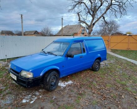 Синий Форд Эскорт, объемом двигателя 1.4 л и пробегом 256 тыс. км за 550 $, фото 1 на Automoto.ua