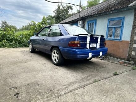 Синій Форд Ескорт, об'ємом двигуна 1.3 л та пробігом 300 тис. км за 899 $, фото 1 на Automoto.ua