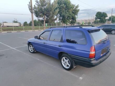 Форд Эскорт 1991 в Одессе на Automoto.ua Синий Форд Эскорт, объемом двигателя 1.4 л и пробегом 33 тыс. км за 1800 $, фото 1 на Automoto.ua