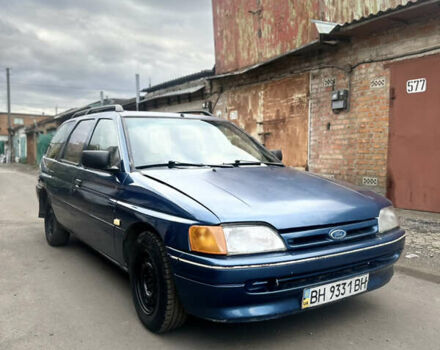 Синий Форд Эскорт, объемом двигателя 1.6 л и пробегом 220 тыс. км за 1099 $, фото 1 на Automoto.ua