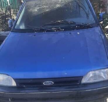 Синий Форд Эскорт, объемом двигателя 1.4 л и пробегом 300 тыс. км за 283 $, фото 1 на Automoto.ua
