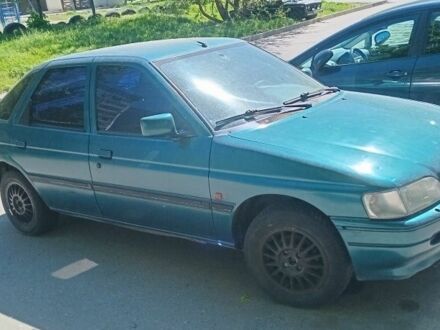 Форд Эскорт 1992 в Запорожье на Automoto.ua Синий Форд Эскорт, объемом двигателя 1.8 л и пробегом 300 тыс. км за 604 $, фото 1 на Automoto.ua