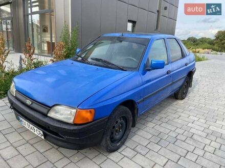 Форд Эскорт 1992 в Хмельницком на Automoto.ua Синий Форд Эскорт, объемом двигателя 1.8 л и пробегом 236 тыс. км за 850 $, фото 1 на Automoto.ua