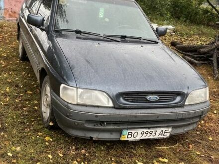 Форд Эскорт 1993 в Дубно на Automoto.ua Синий Форд Эскорт, объемом двигателя 1.6 л и пробегом 70 тыс. км за 1100 $, фото 1 на Automoto.ua