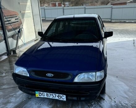 Синий Форд Эскорт, объемом двигателя 1.6 л и пробегом 228 тыс. км за 1400 $, фото 1 на Automoto.ua