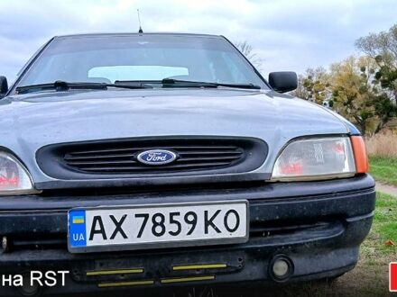 Синий Форд Эскорт, объемом двигателя 1.4 л и пробегом 200 тыс. км за 810 $, фото 1 на Automoto.ua