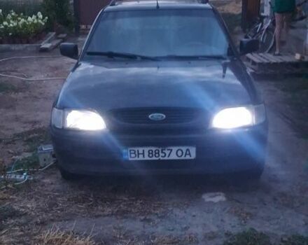 Синий Форд Эскорт, объемом двигателя 1.6 л и пробегом 1 тыс. км за 800 $, фото 1 на Automoto.ua