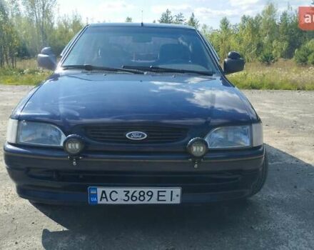 Синій Форд Ескорт, об'ємом двигуна 1.6 л та пробігом 320 тис. км за 2400 $, фото 1 на Automoto.ua