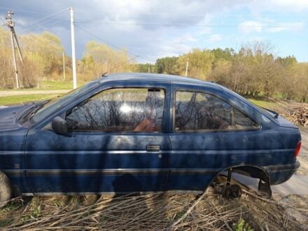 Синій Форд Ескорт, об'ємом двигуна 1.4 л та пробігом 260 тис. км за 600 $, фото 1 на Automoto.ua