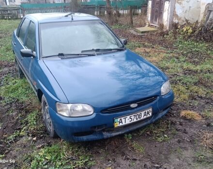 Синий Форд Эскорт, объемом двигателя 1.4 л и пробегом 150 тыс. км за 355 $, фото 1 на Automoto.ua