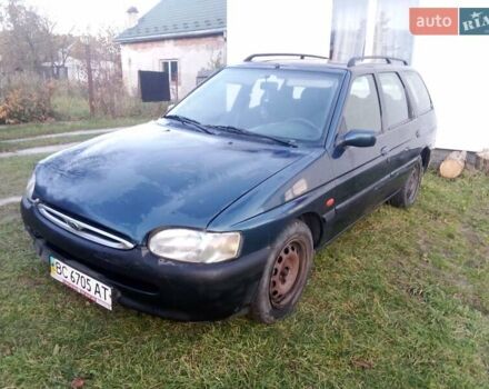 Синий Форд Эскорт, объемом двигателя 1.6 л и пробегом 150 тыс. км за 600 $, фото 1 на Automoto.ua